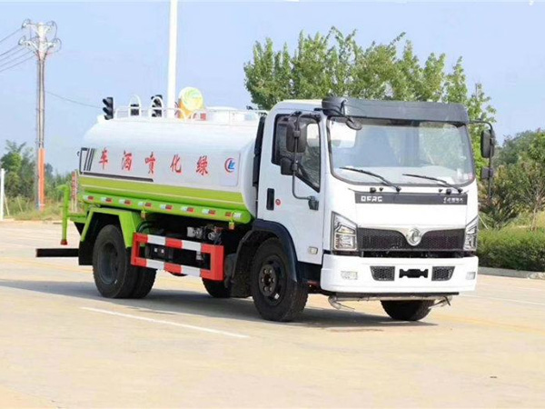 國(guó)六東風(fēng)大福瑞卡9.3方灑水車