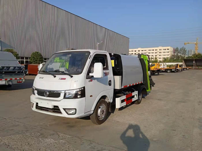 國六3方東風(fēng)途逸藍牌壓縮垃圾車